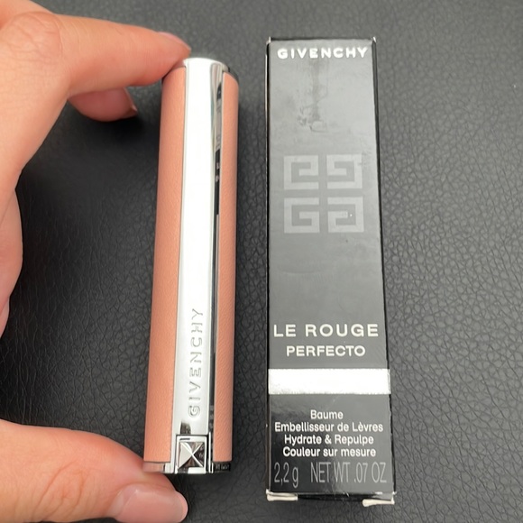 Givenchy - Le Rouge Perfecto - Picture 2 of 4